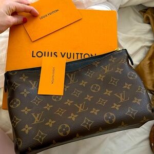 Louis Vuitton Monogram Pallas Beauty Case Black